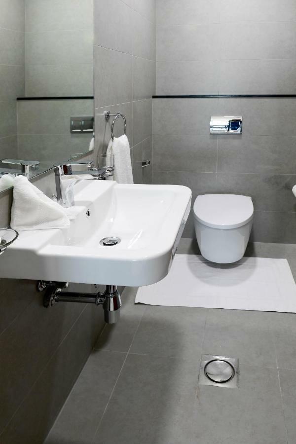 المنامة Noor Amwaj Hotel & Apartment المظهر الخارجي الصورة